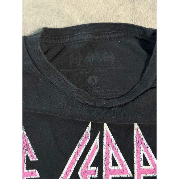 Def Leppard Shirt Band Tee Adult Size Medium Grunge Skater Rock Black Crew Neck - Picture 4 of 6